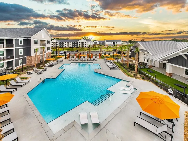 Riverchase Vista Apartments — Photo 1