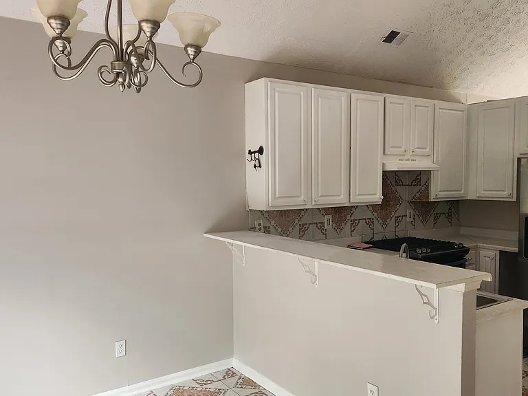 927 Peel Castle Ln — Photo 10