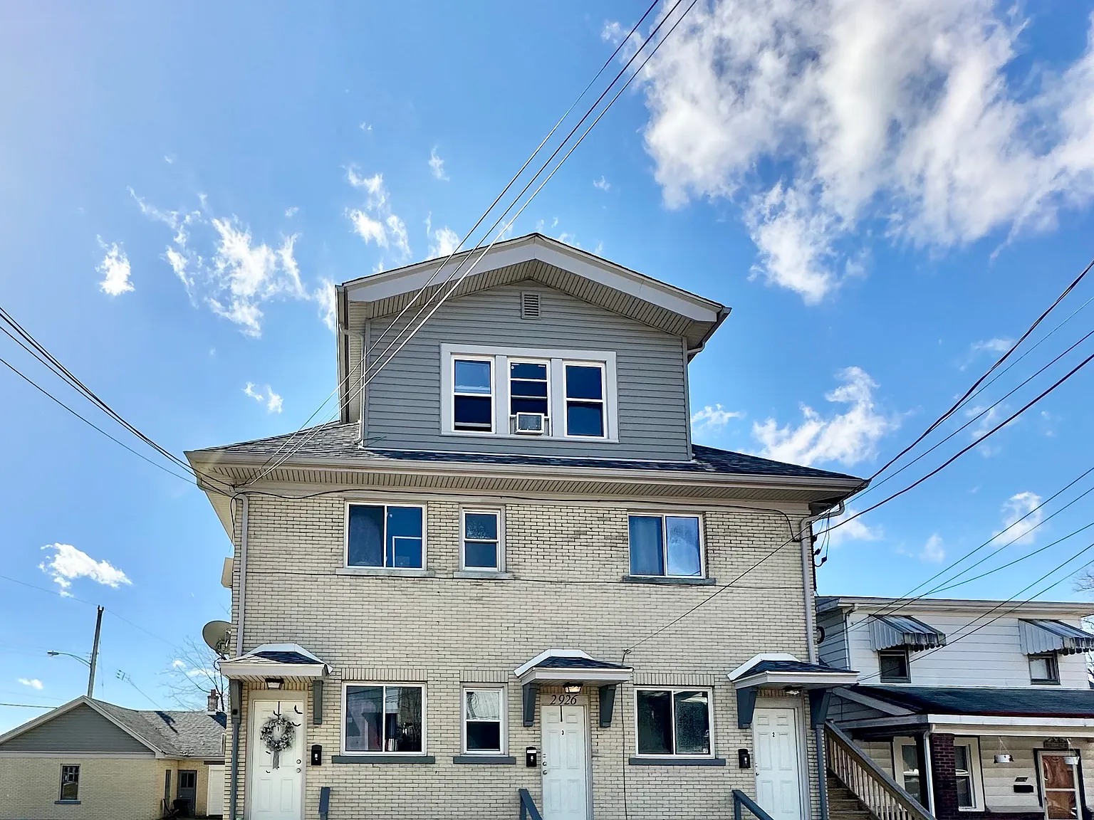 2 bed, 850 sqft, $1,065 — Photo 1