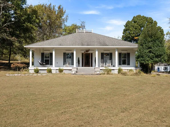 45 Gore Ln, Hartsville, TN 37074