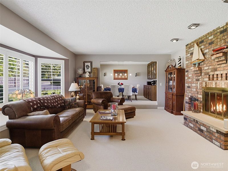 5th image of 14516 224th Street E