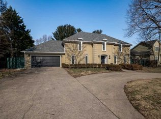 333 Lakeshore Dr, Lexington, KY 40502