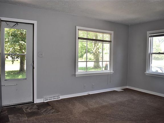4th image of 309 Wallace Ave