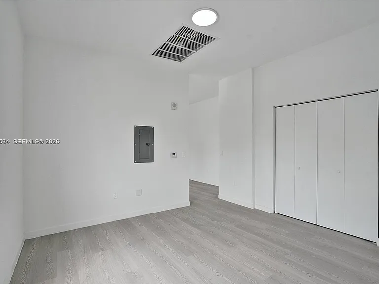 1567 NW 1st St #1 — Photo 9