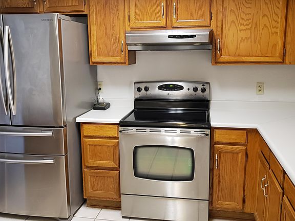 2nd image of 8829 W Mission Ln