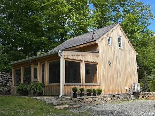Building Photo - 38A Creemer Rd