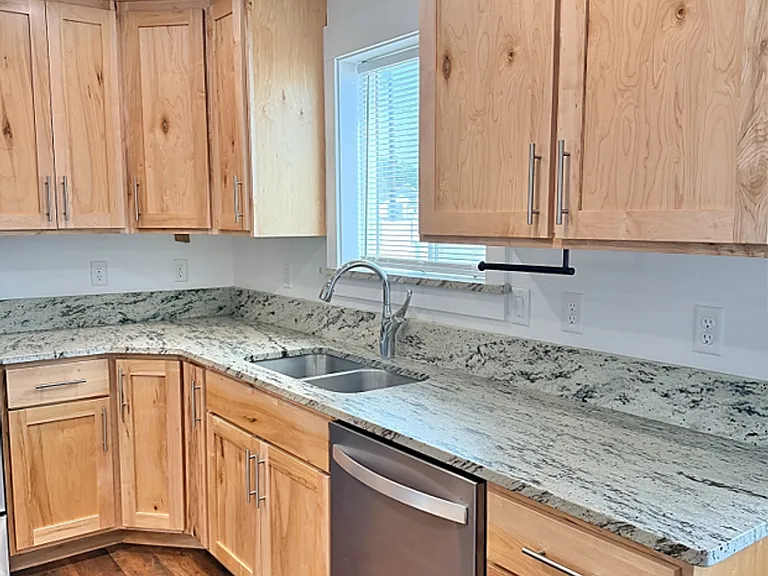 616 Poole Ave — Photo 5