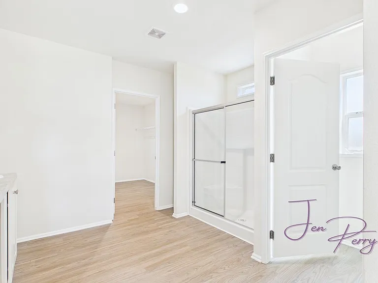 7420 Guide Meridian — Photo 17