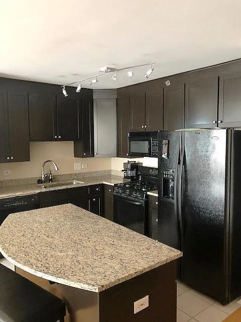 1 bed, 960 sqft, $2,650 — Photo 2