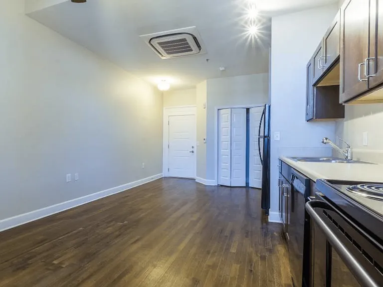 2829 Peabody Ave — Photo 6