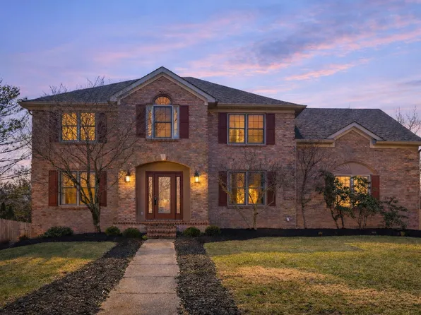 2500 Maryaustill Ct, Lexington, KY 40513