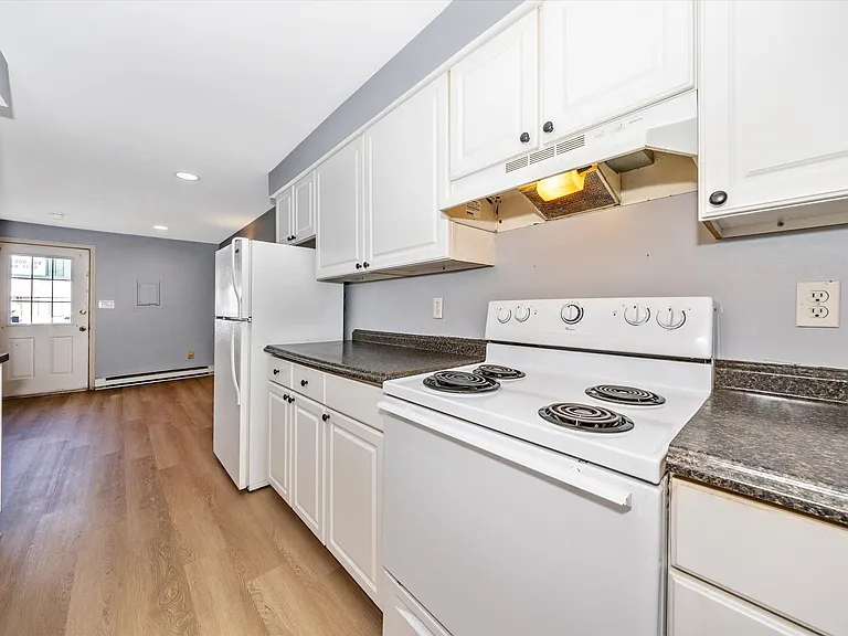 700 Motter Ave #B — Photo 12