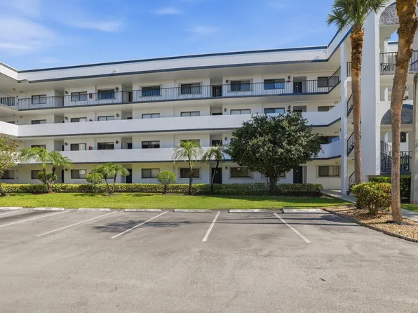4725 E Lucerne Lakes Blvd Boulevard E #114, Lake Worth, FL 33467