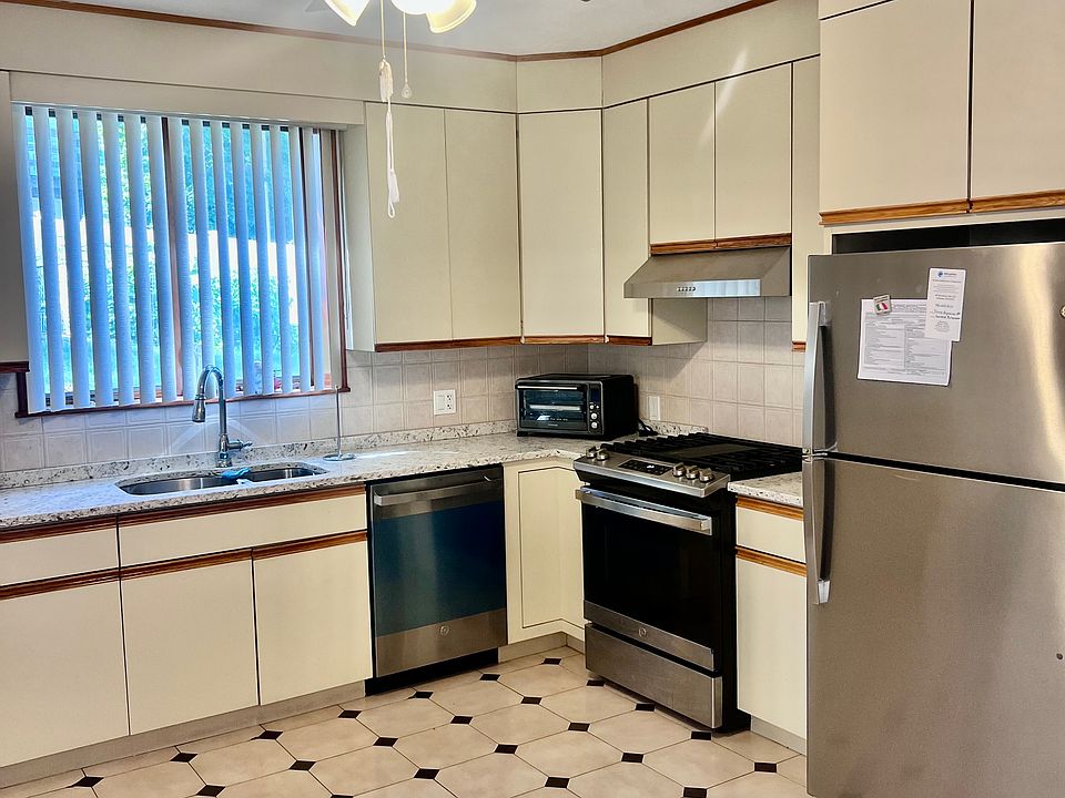 1st image of 60 Conant St #1