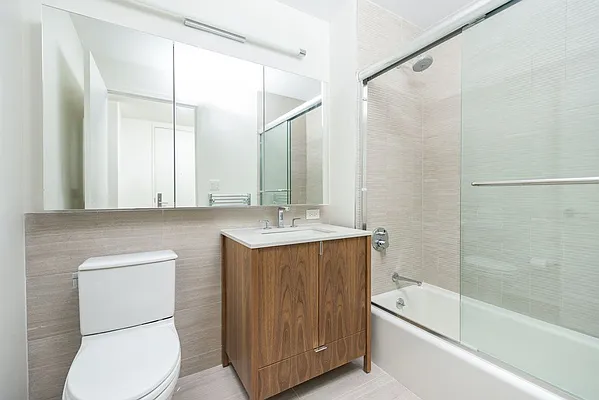 Sold by Modern Spaces | media 14