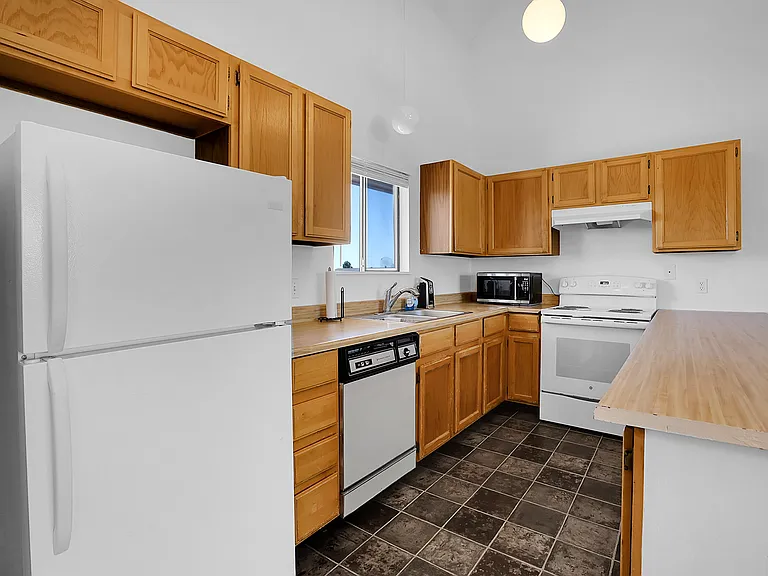4266 S Eldridge St #310 — Photo 7