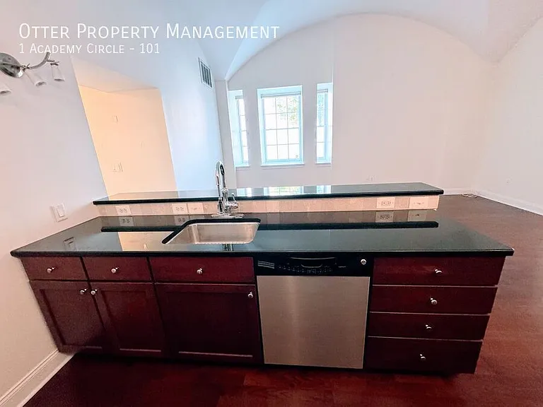 1 Academy Cir #101 — Photo 9
