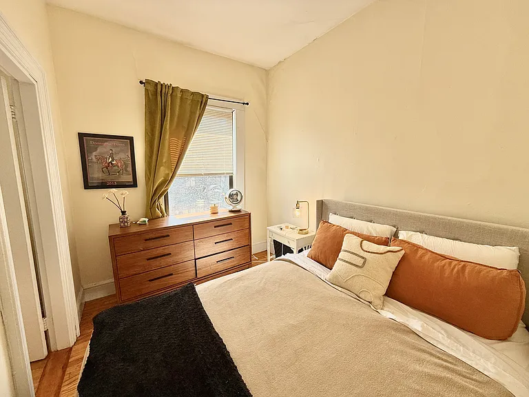 337 Beacon St #5 — Photo 9