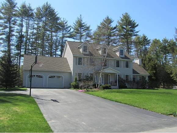 1st image of 15 Mosswood Cir