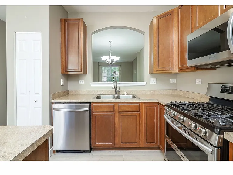 Timber Ridge Ct — Photo 3