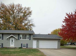 612 N 5th Pl, Eldridge, IA 52748