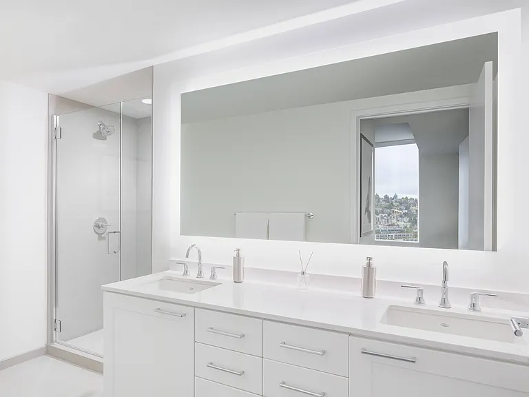 Ascent South Lake Union Bathroom
