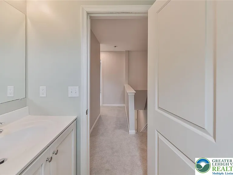 312 Central Park Ave — Photo 18