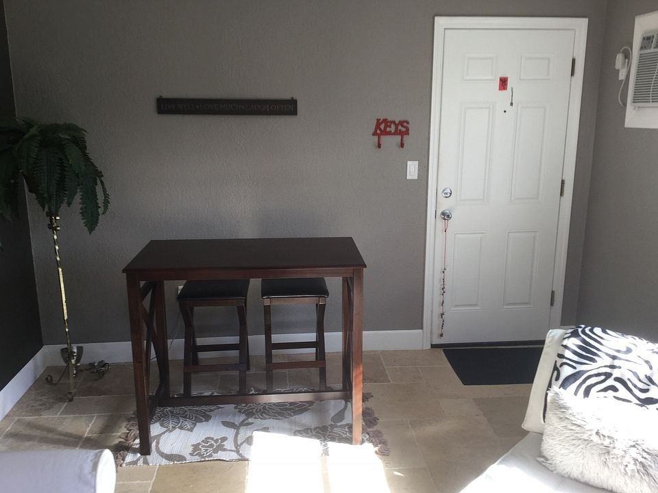 Dining nook