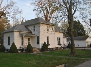 108 Washington, Sainte Marie, IL 62459