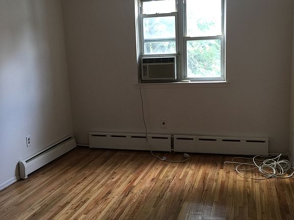 5th image of 2806 Astoria Blvd APT 3
