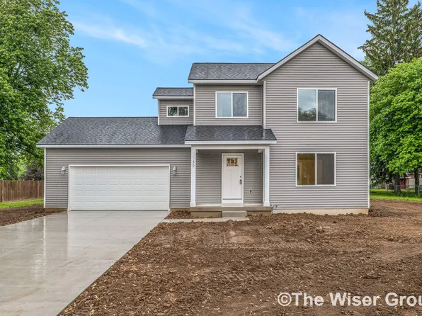 30 Ecklund St, Sparta, MI 49345