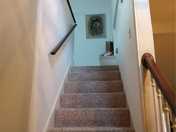 3rd image of 3803 Williamsburg Cir
