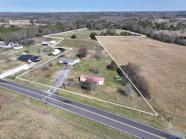 Hustleville Rd, Albertville, AL 35951