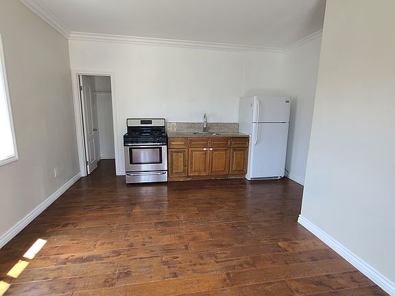 4th image of 645 E Central Ave #A