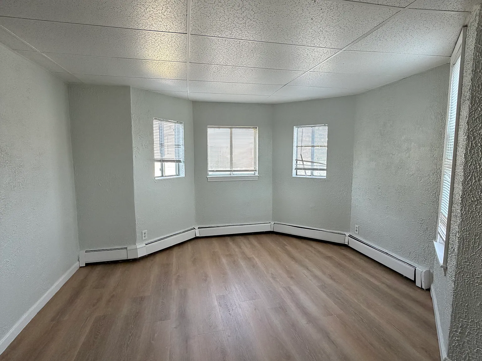 Studio, 600 sqft, $2,000 — Photo 4