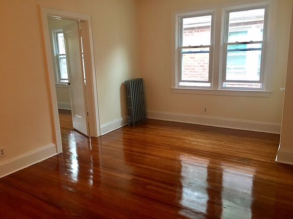 2nd image of 515 N Wagner Ave APT 5