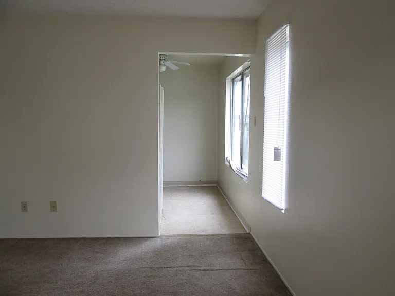 2516 Ashe Rd #B — Photo 4