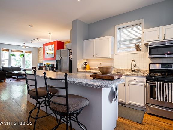 3rd image of 2646 N Washtenaw Ave #1D