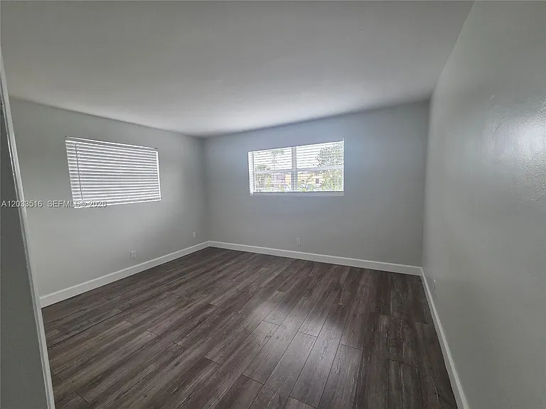 4415 Tyler St — Photo 12