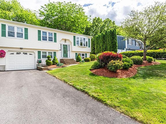 5th image of 21 Camille Dr