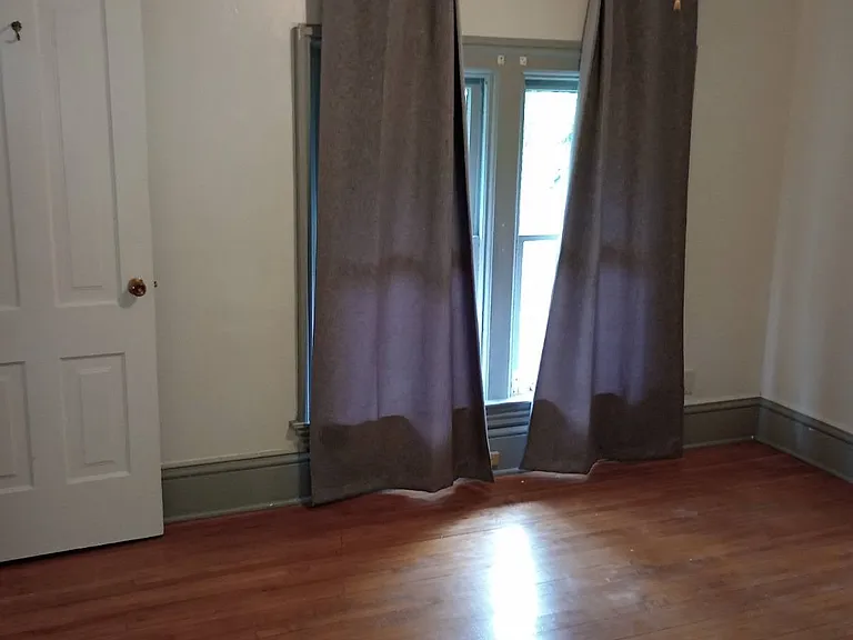 303 S 3rd St #2 — Photo 9
