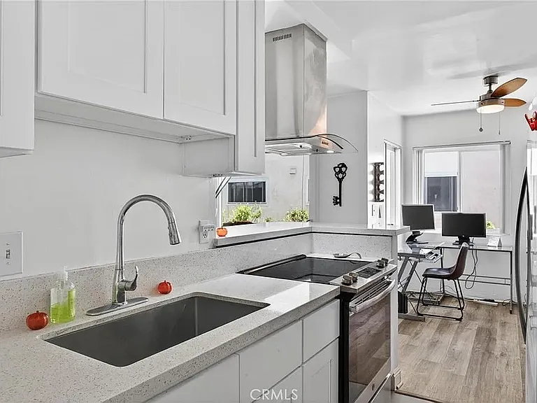8710 Delgany Ave #8 — Photo 17