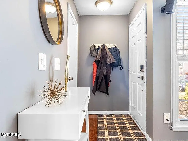334 Mayfair Pl — Photo 16