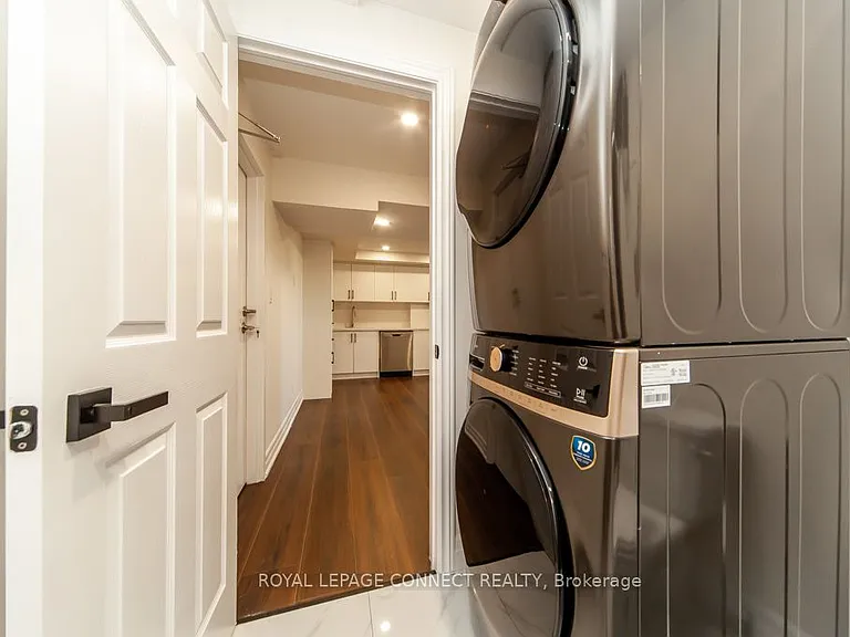 2412 Moonlight Cres #BASEMENT — Photo 11