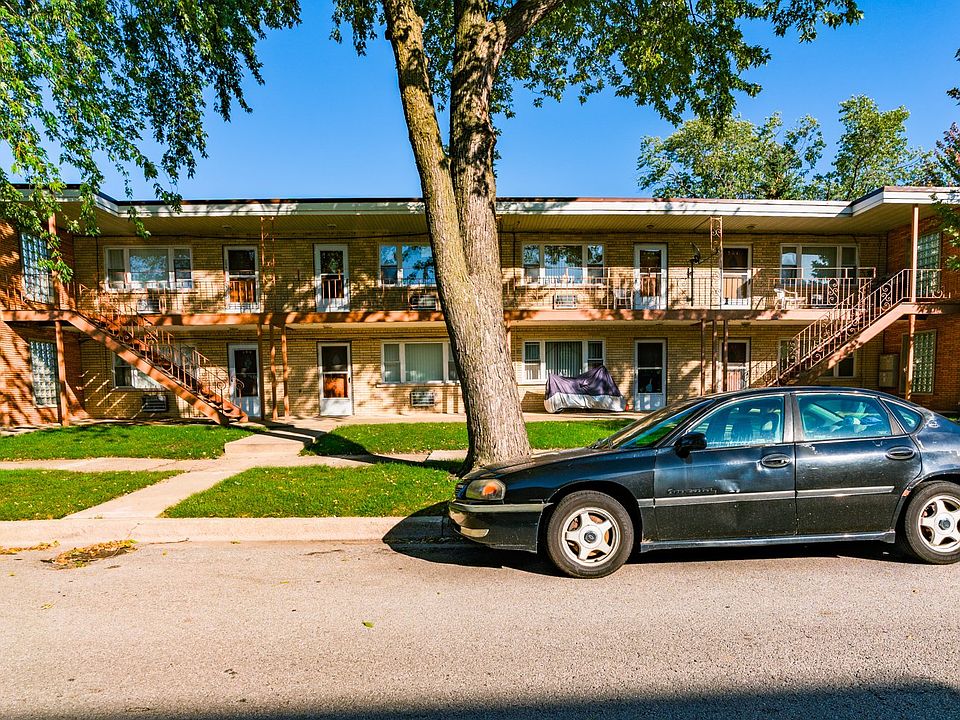 2nd image of 6256 W 64th Pl #13902558