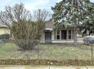 898 Wayside Rd, Cleveland, OH 44110