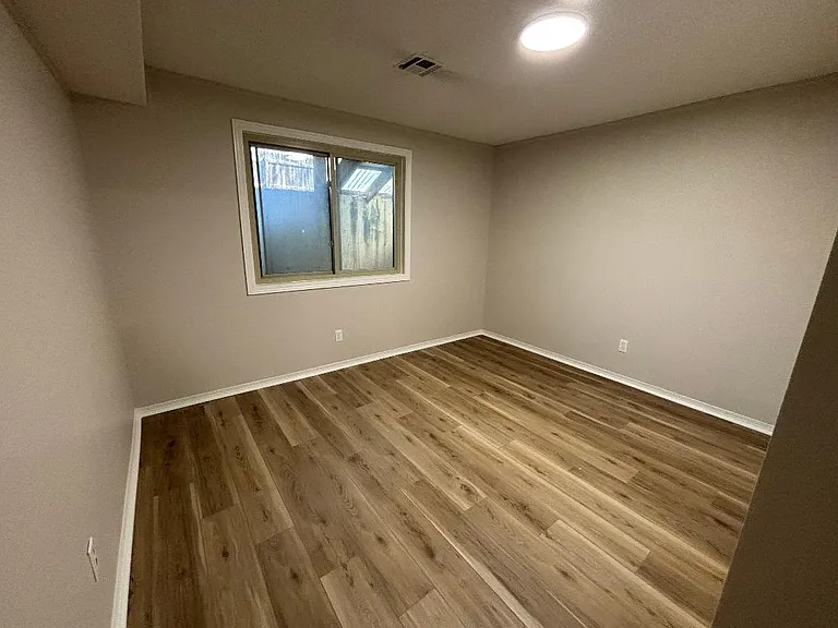 4705 N Derek Ct — Photo 16