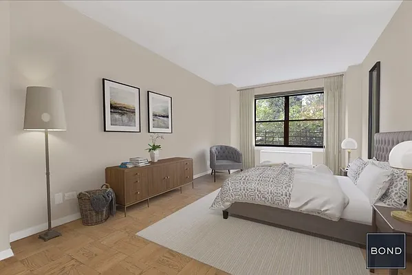 Sold by Bond New York | media 9