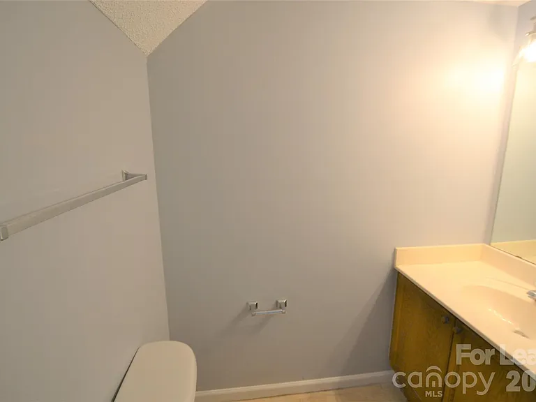7539 Petrea Ln — Photo 13