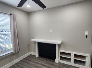 2200 Trinity Mills Rd #201, Carrollton, TX 75006